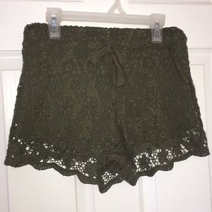 Floral lace shorts